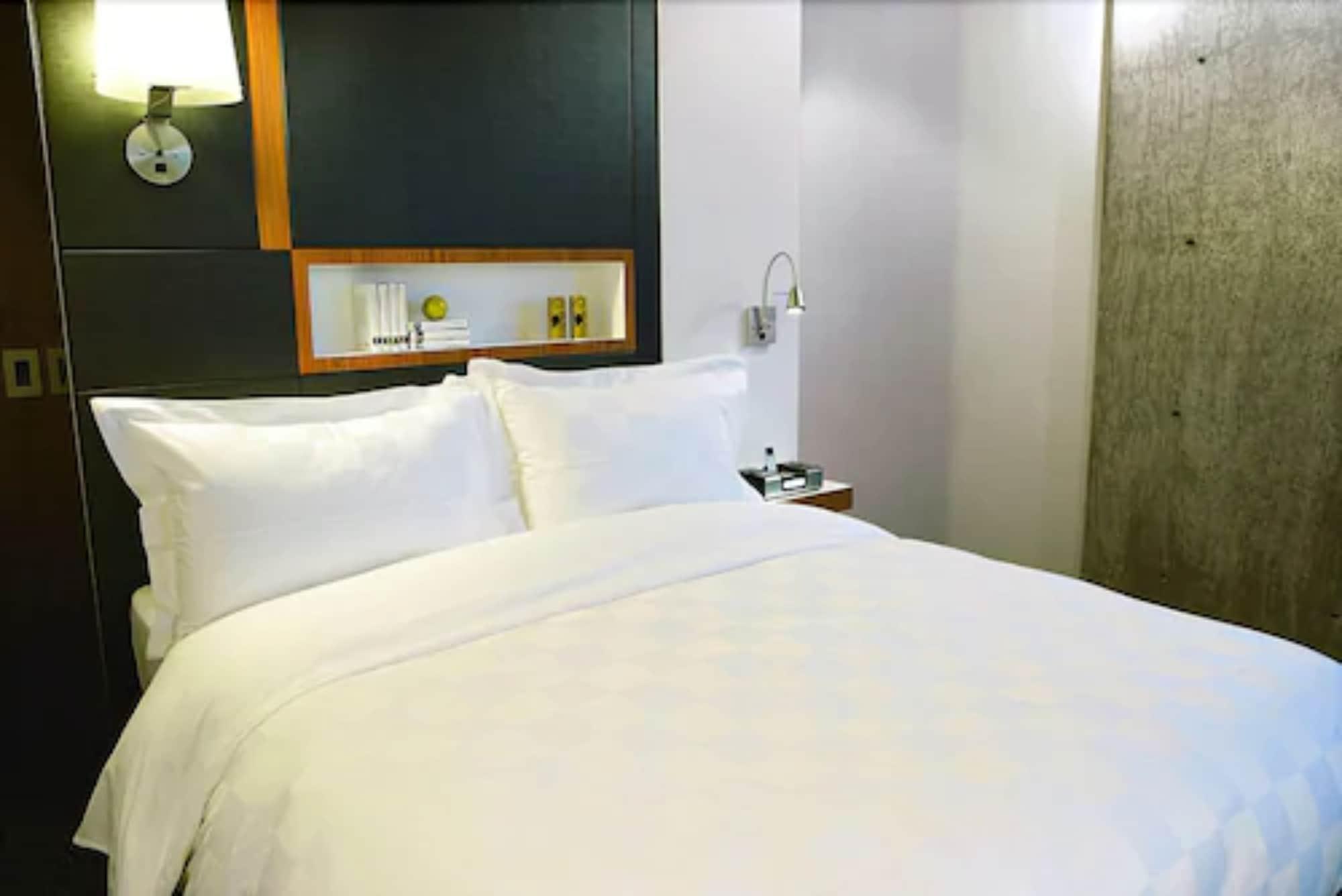 Alt Hotel Toronto Airport Μισισάουγκα Εξωτερικό φωτογραφία
